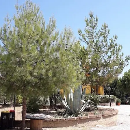 Holiday House Colle Del Mondo בית נופש *