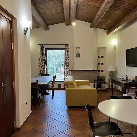 Holiday House Colle Del Mondo בית נופש *