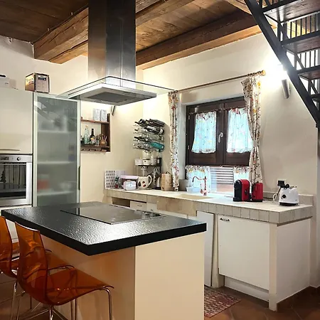 Holiday House Colle Del Mondo בית נופש
