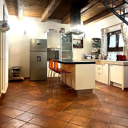Holiday House Colle Del Mondo
